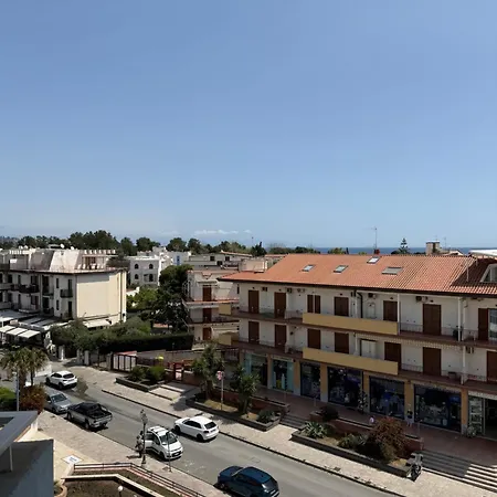 Naxos Apartment *